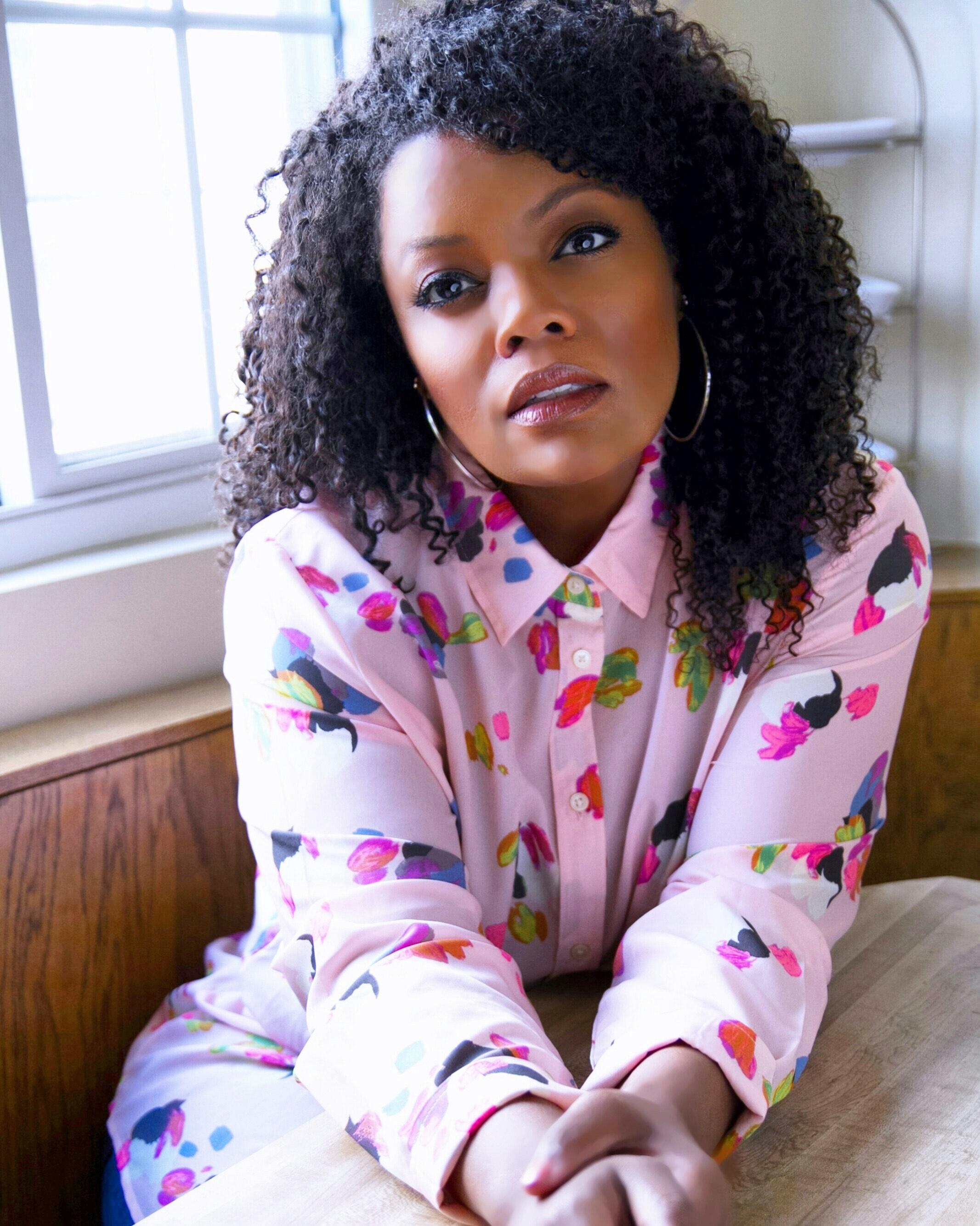 Yvette Nicole Brown