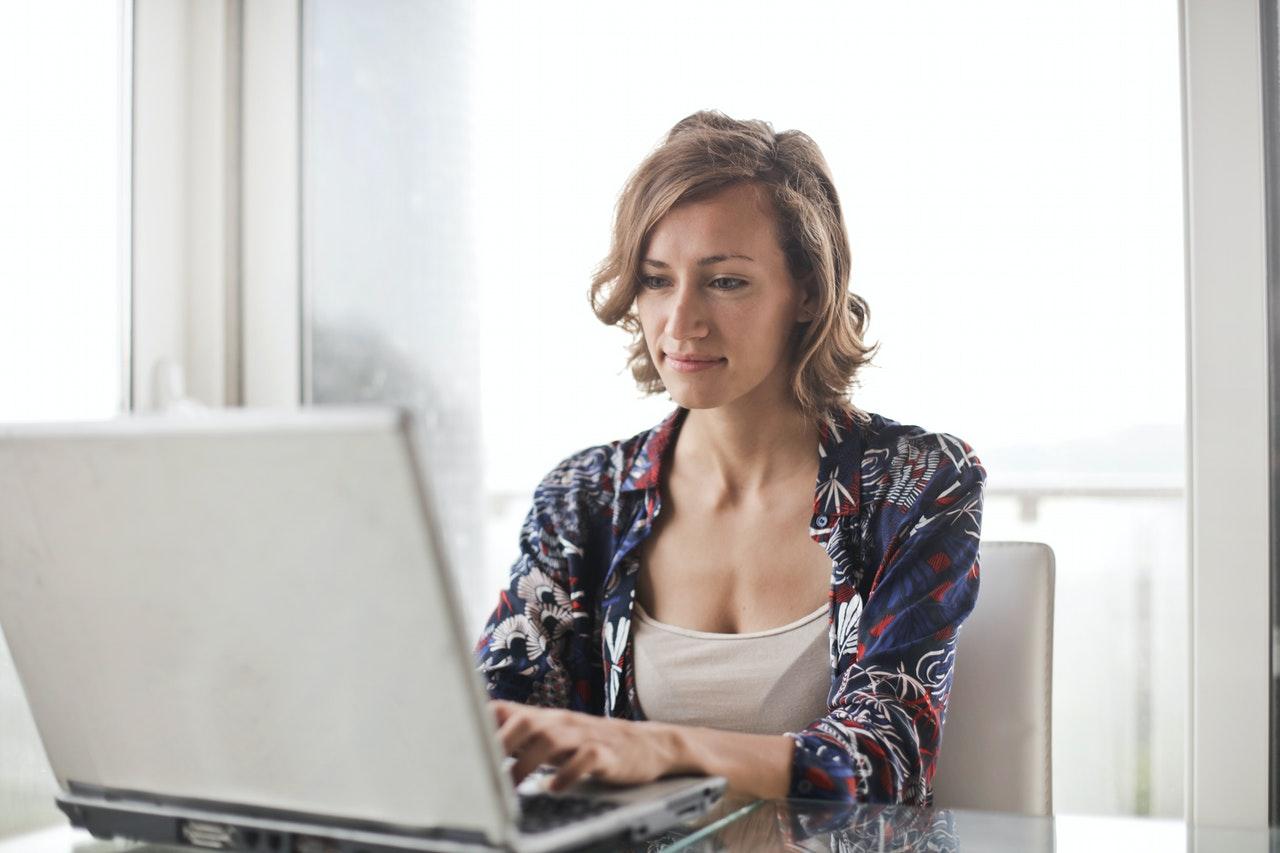 woman on laptop