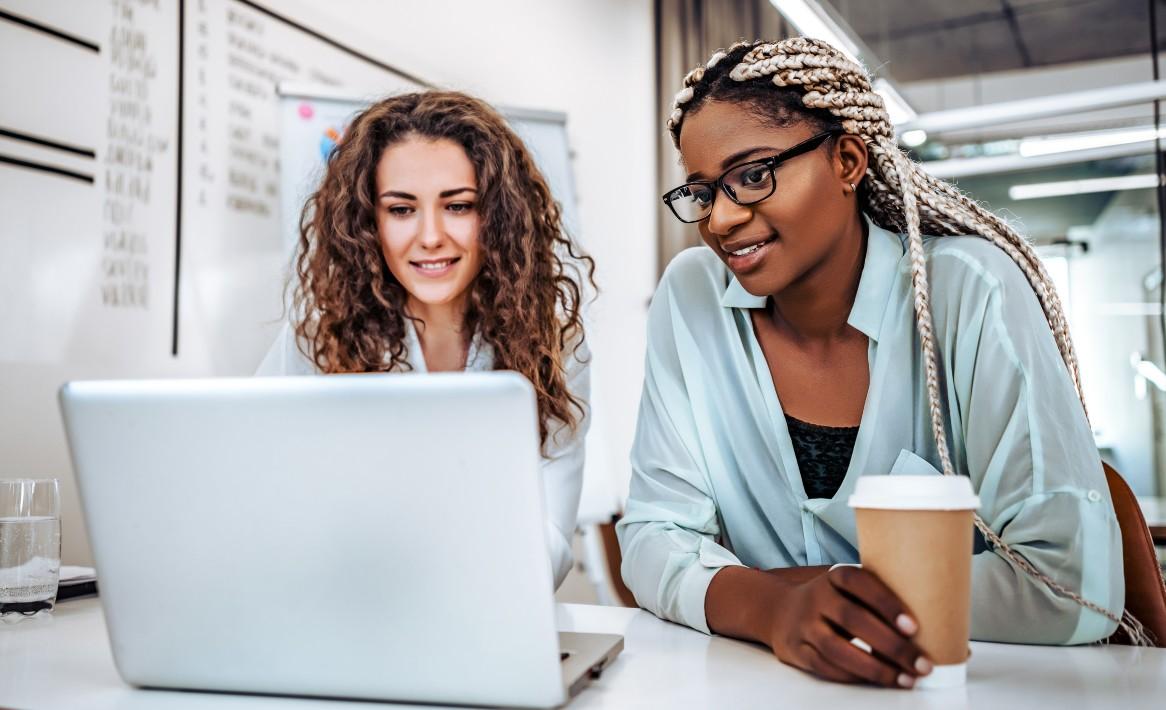 women on the laptop