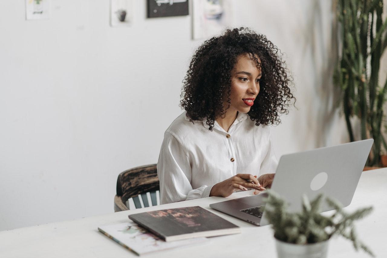 woman on laptop