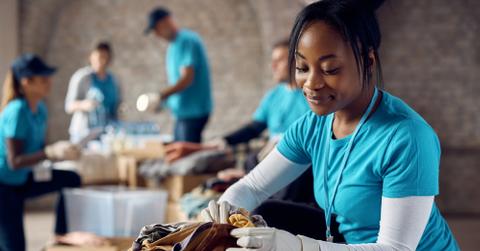 millennial woman volunteering