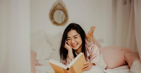 woman reading romance book