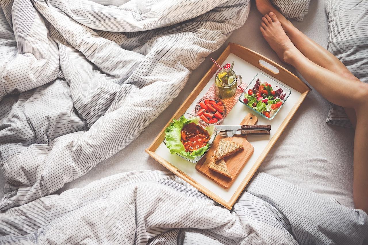 Vegan food in bed