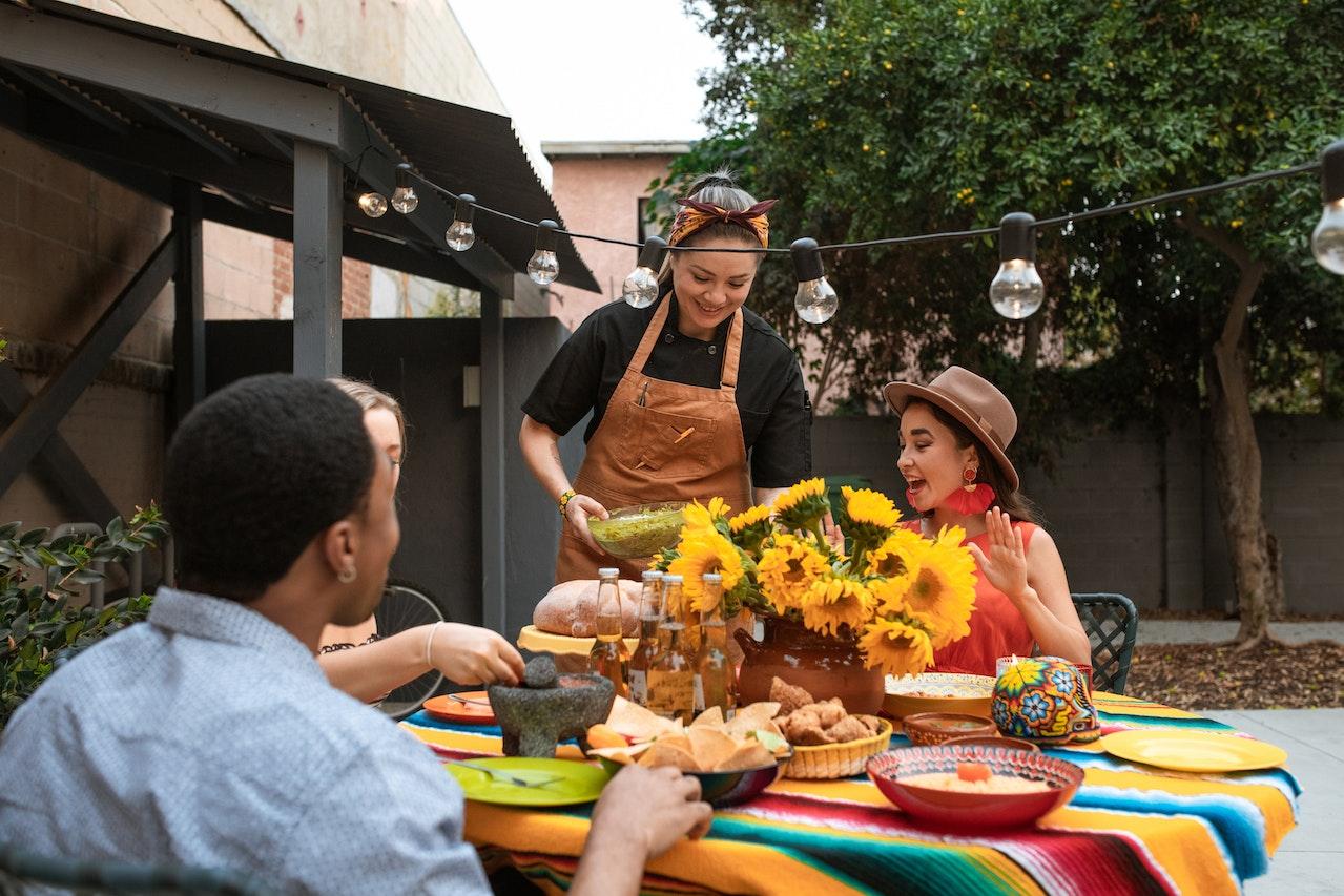 outdoor restaurant business