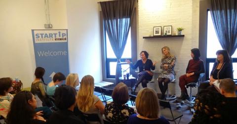 Amazing Women NYC Panel–Lisa Mann, Katherine Zaleski, Grace Ng, and Diane Hessan.