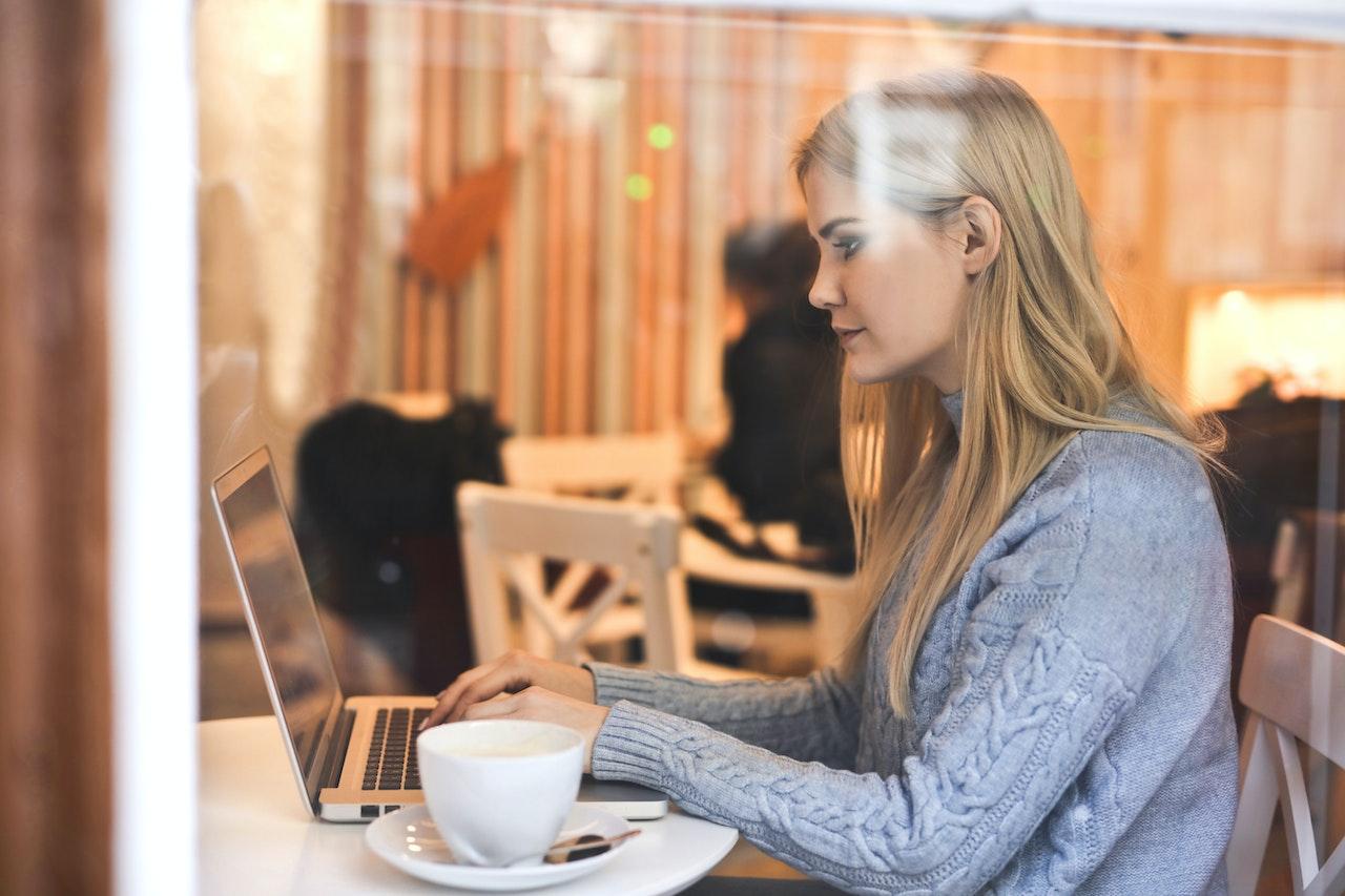 woman at coffee shop