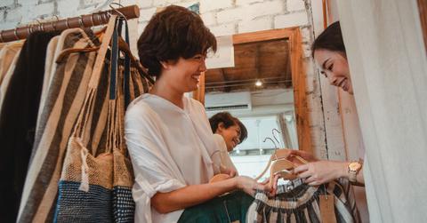 pexels-sam-lion-5710142