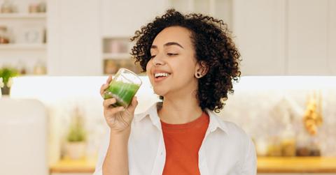 pexels-mikhail-nilov-6707378