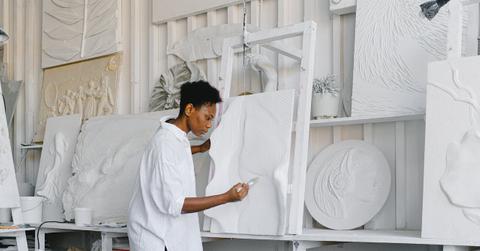 pexels-anna-shvets-5682085