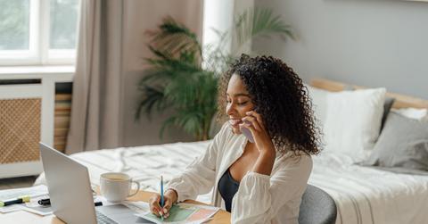 pexels-antoni-shkraba-5244046