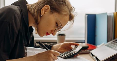 pexels-mikhail-nilov-8297034