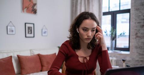 pexels-cottonbro-studio-6889203