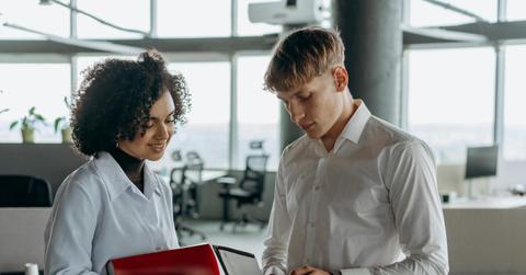 pexels-mikhail-nilov-8297447