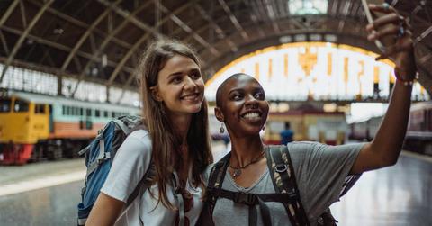 pexels-ketut-subiyanto-4901960