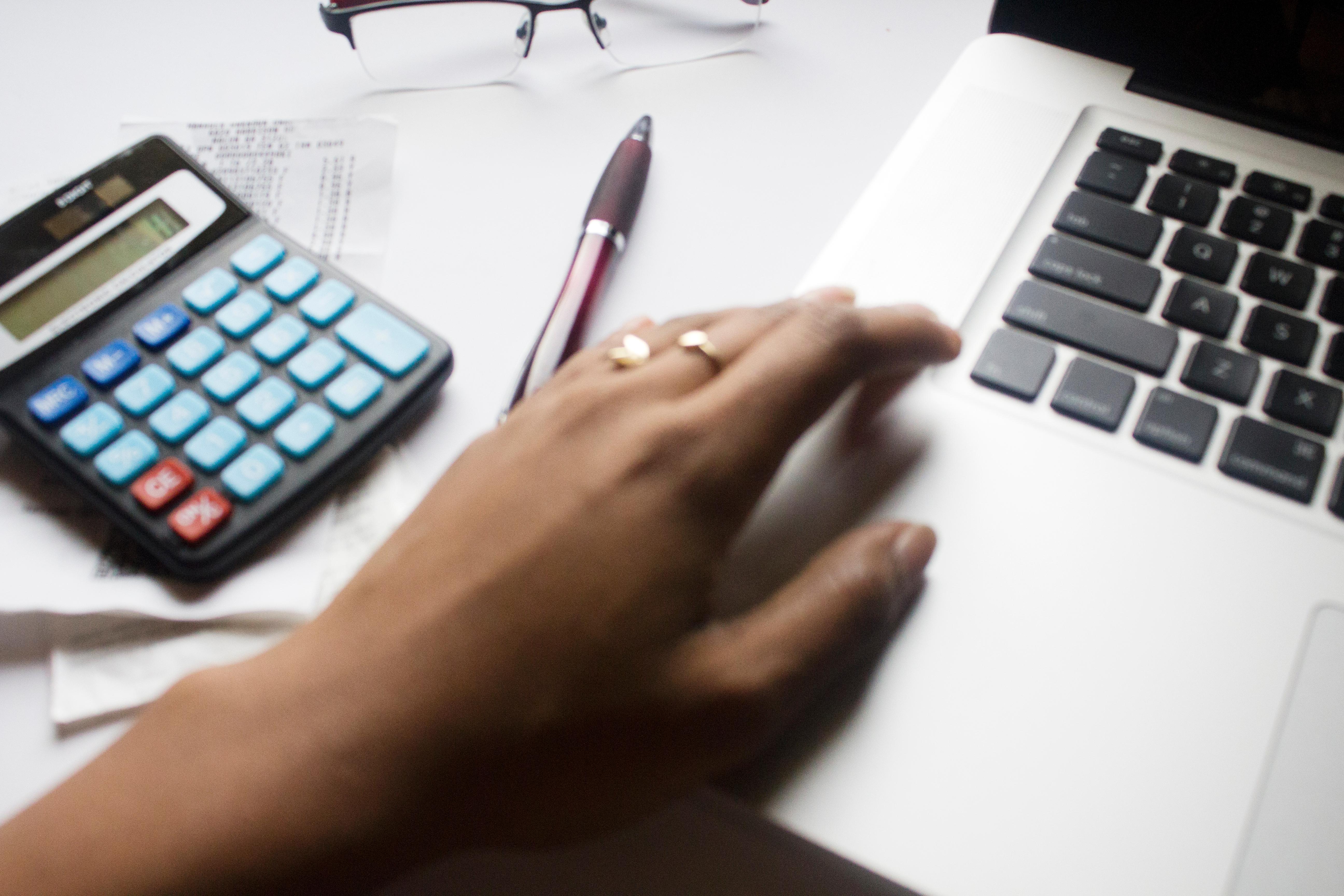 black-woman-at-laptop-3-chs