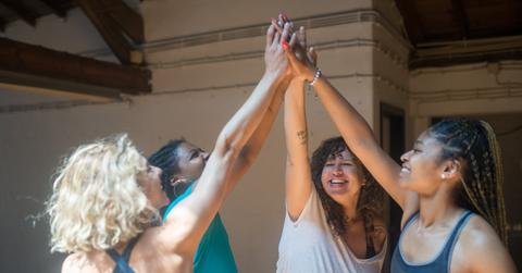 pexels-kampus-production-8957656