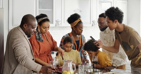 pexels-august-de-richelieu-4262411