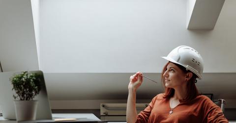 pexels-thirdman-5583259