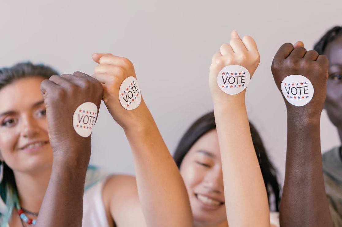 pexels-mikhail-nilov-8846653