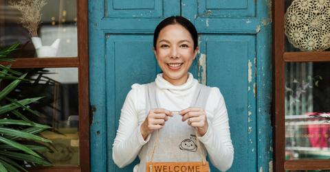 pexels-ketut-subiyanto-4473398