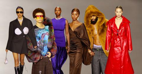 ///Modern Pitch Deck Presentation Template