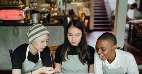 pexels-ketut-subiyanto-4350089