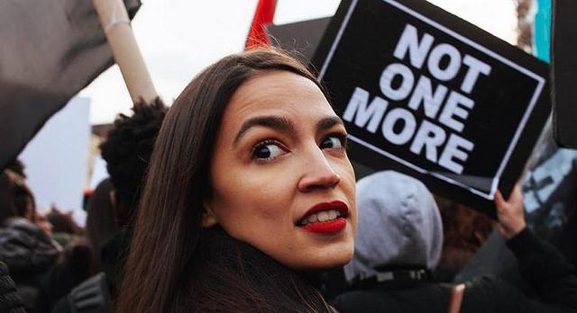 AOC, Alexandria Ocasio Cortez, social media, twitter, AOC dancing