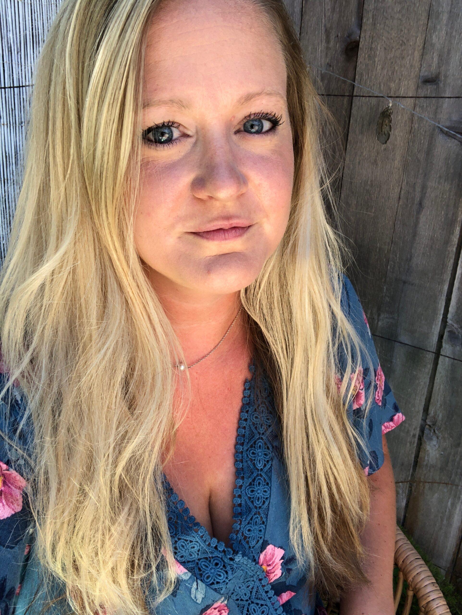 CaitlinHeadshot2 &#8211; Caitlin Elizabeth