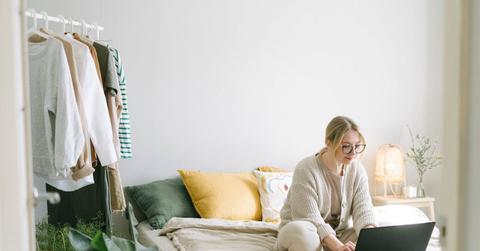 pexels-ivan-samkov-4458556