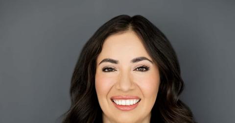 Dark_Wall_Green_Shirt