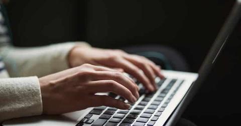 wp content/uploads///business world