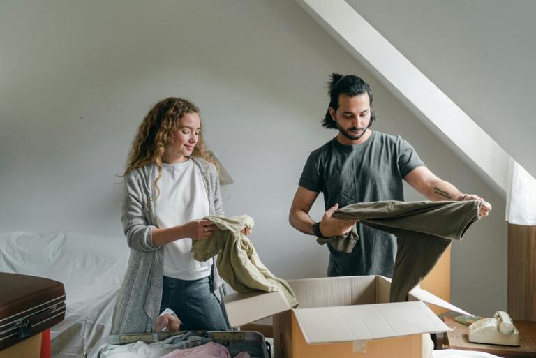 Relocation Pay Relocation Programs: A List Of US Towns Paying You To Move