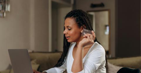 pexels-mikhail-nilov-6969662