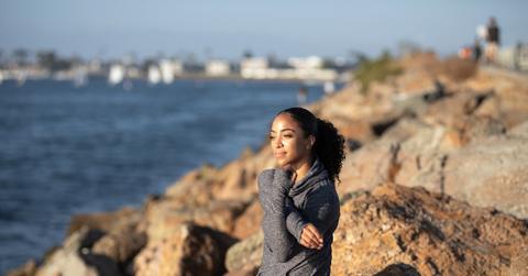 pexels-ketut-subiyanto-4909323