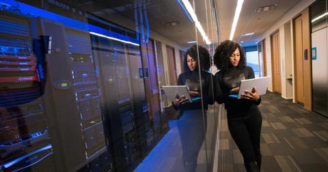 christina-wocintechchat-com-glRqyWJgUeY-unsplash