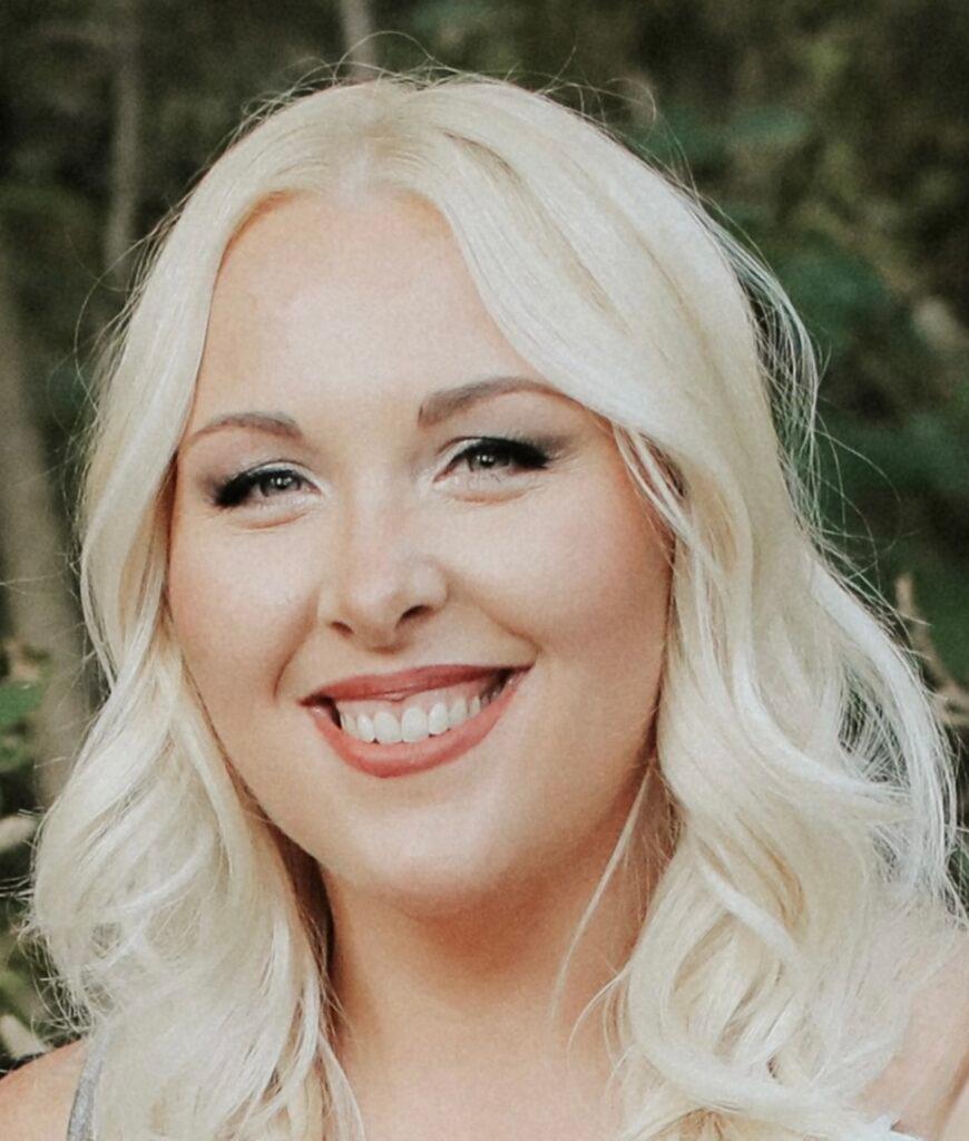 ///SarahBVirgo_Headshot x
