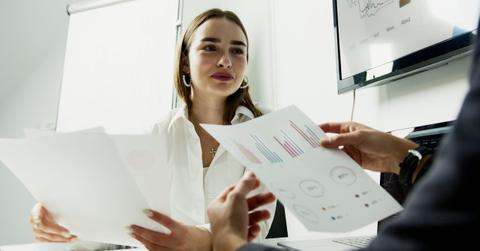 pexels-artempodrez-5716054