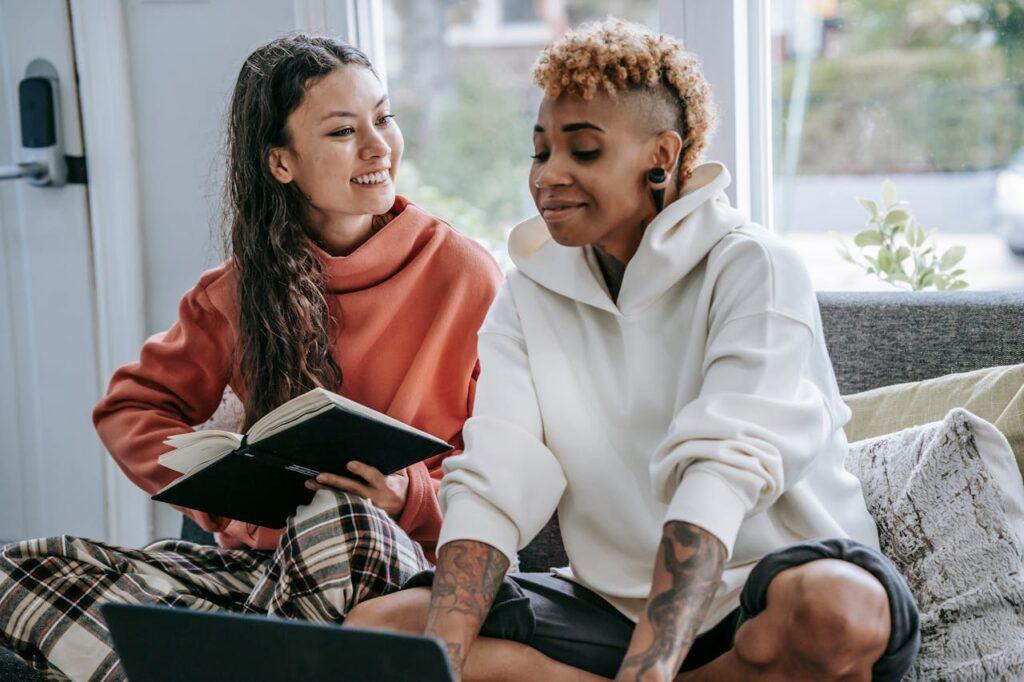 ///pexels tim samuel  x