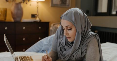 pexels-cottonbro-4626338