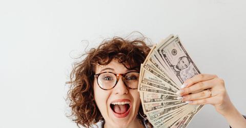 pexels-karola-g-7680637