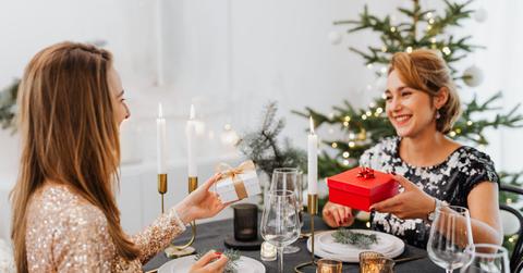 pexels-karola-g-5469708