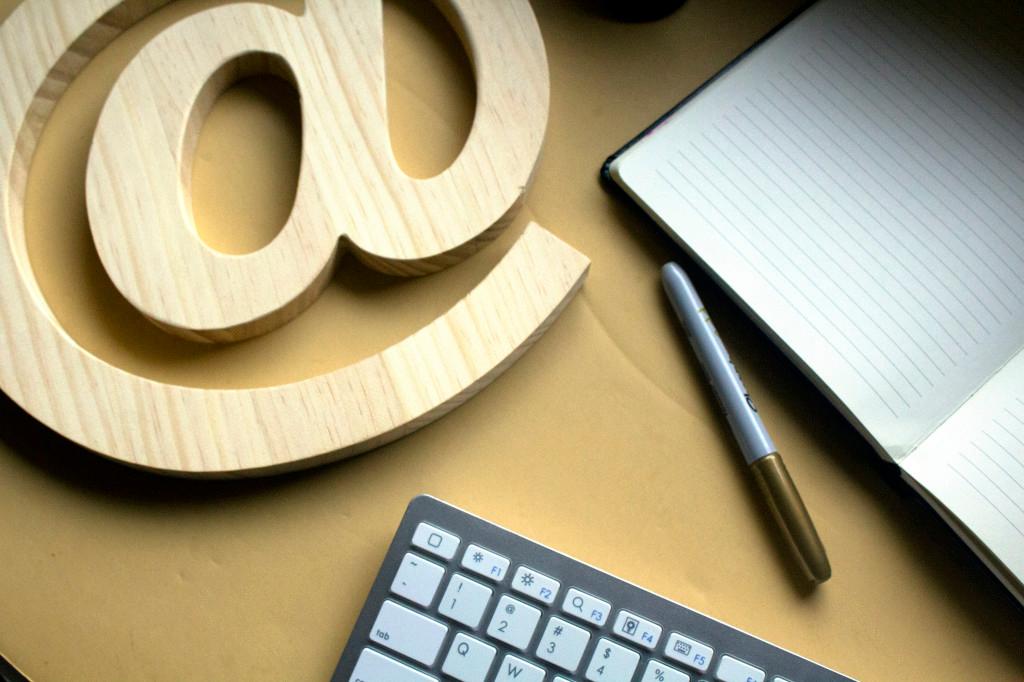 online-business-office-2-chs