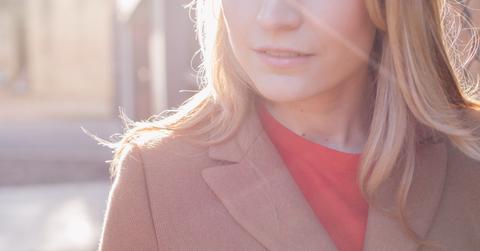 close the pay gap working woman image