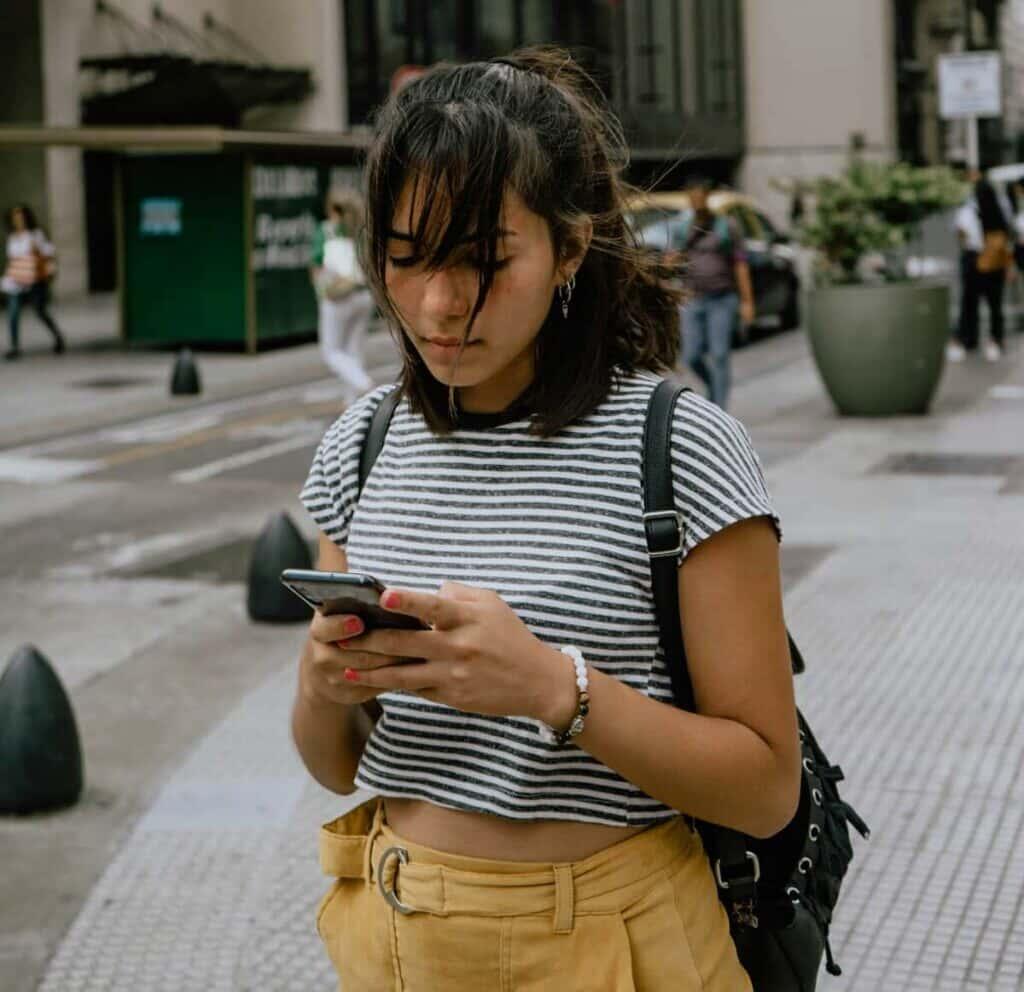 ///nicolas lobos LWGiQIRWA unsplash x