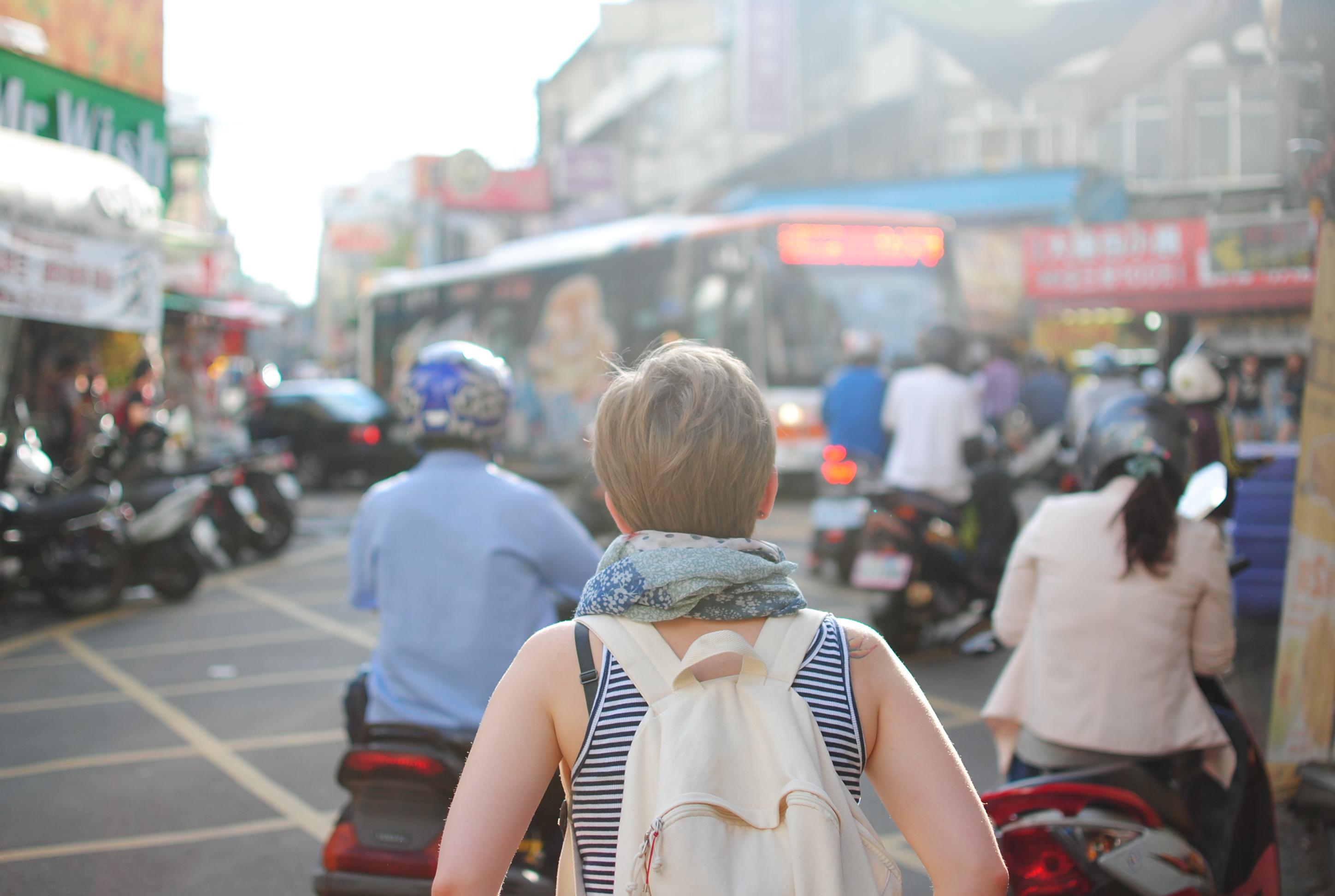 How To Achieve Financial Independence While Traveling The World