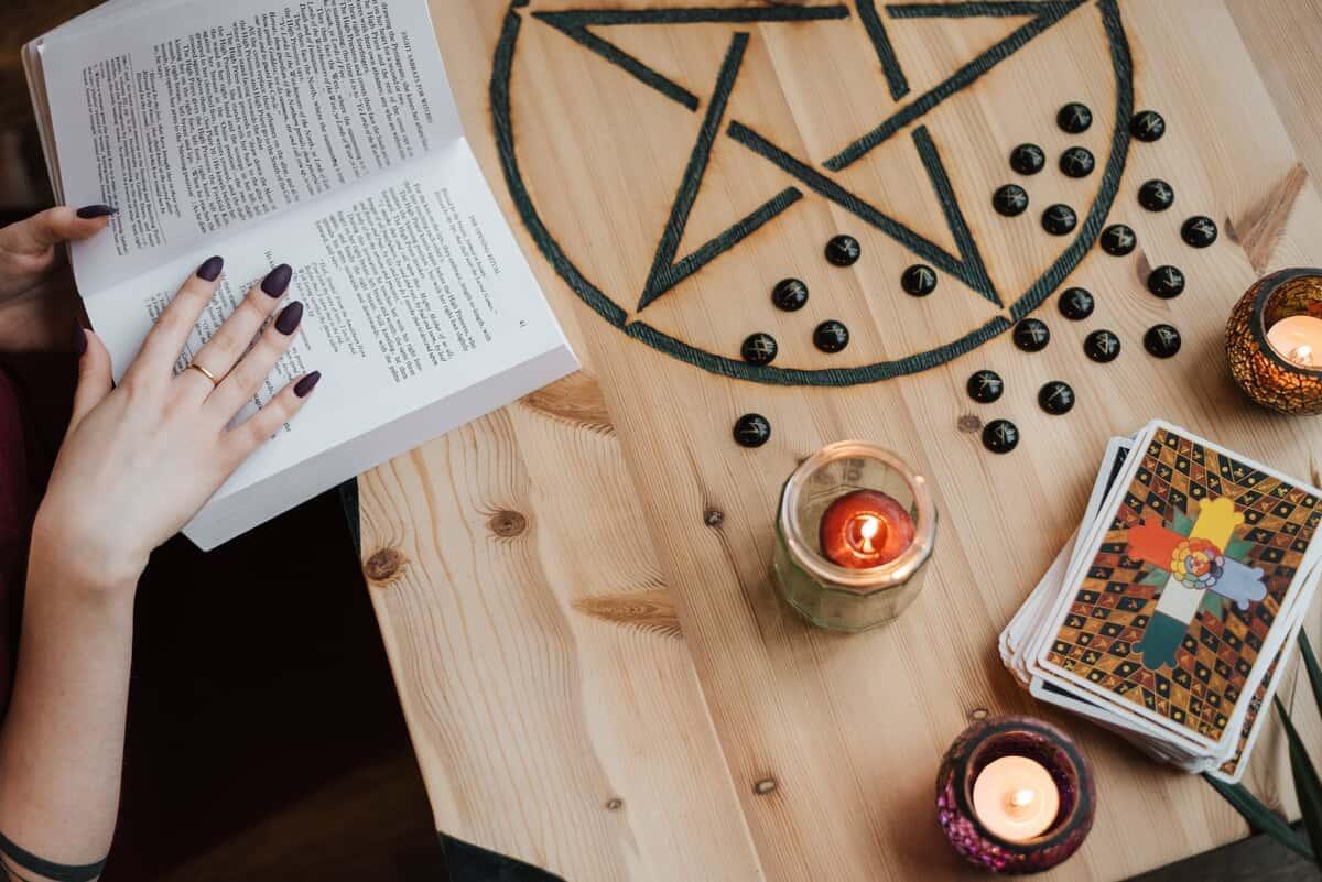 q4 astrology