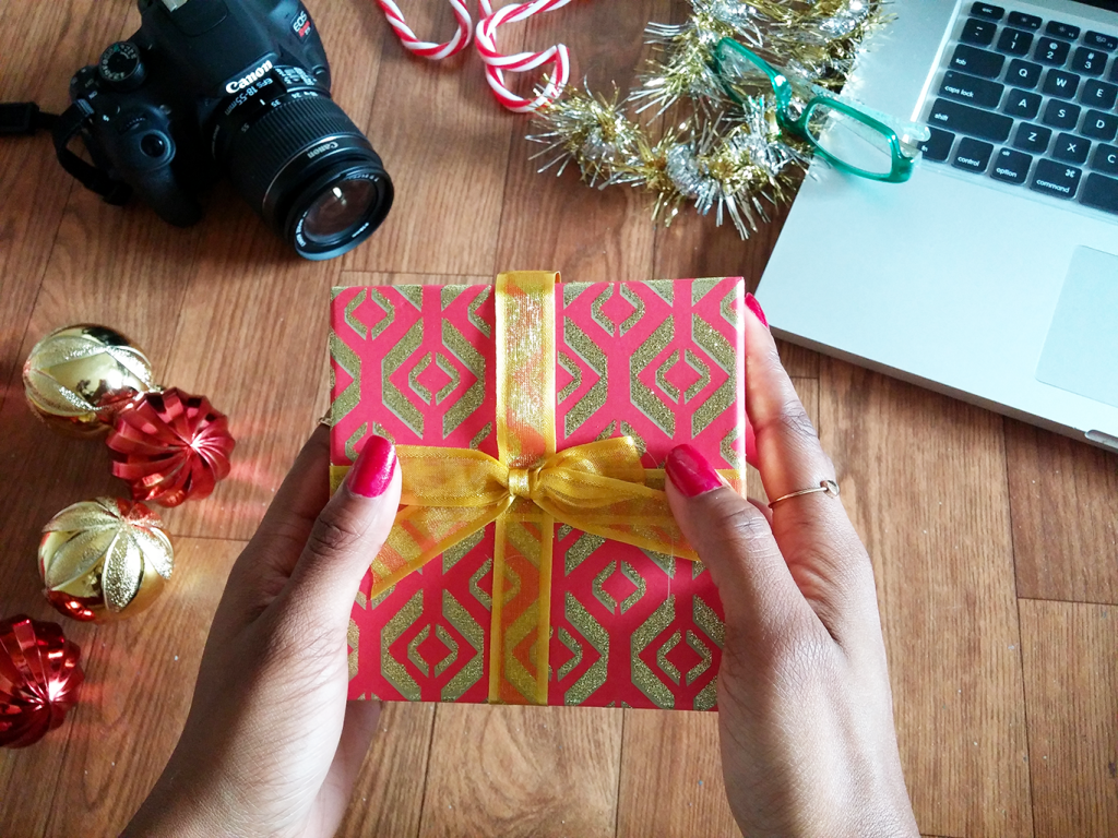 avoid stress during holiday season manage finances