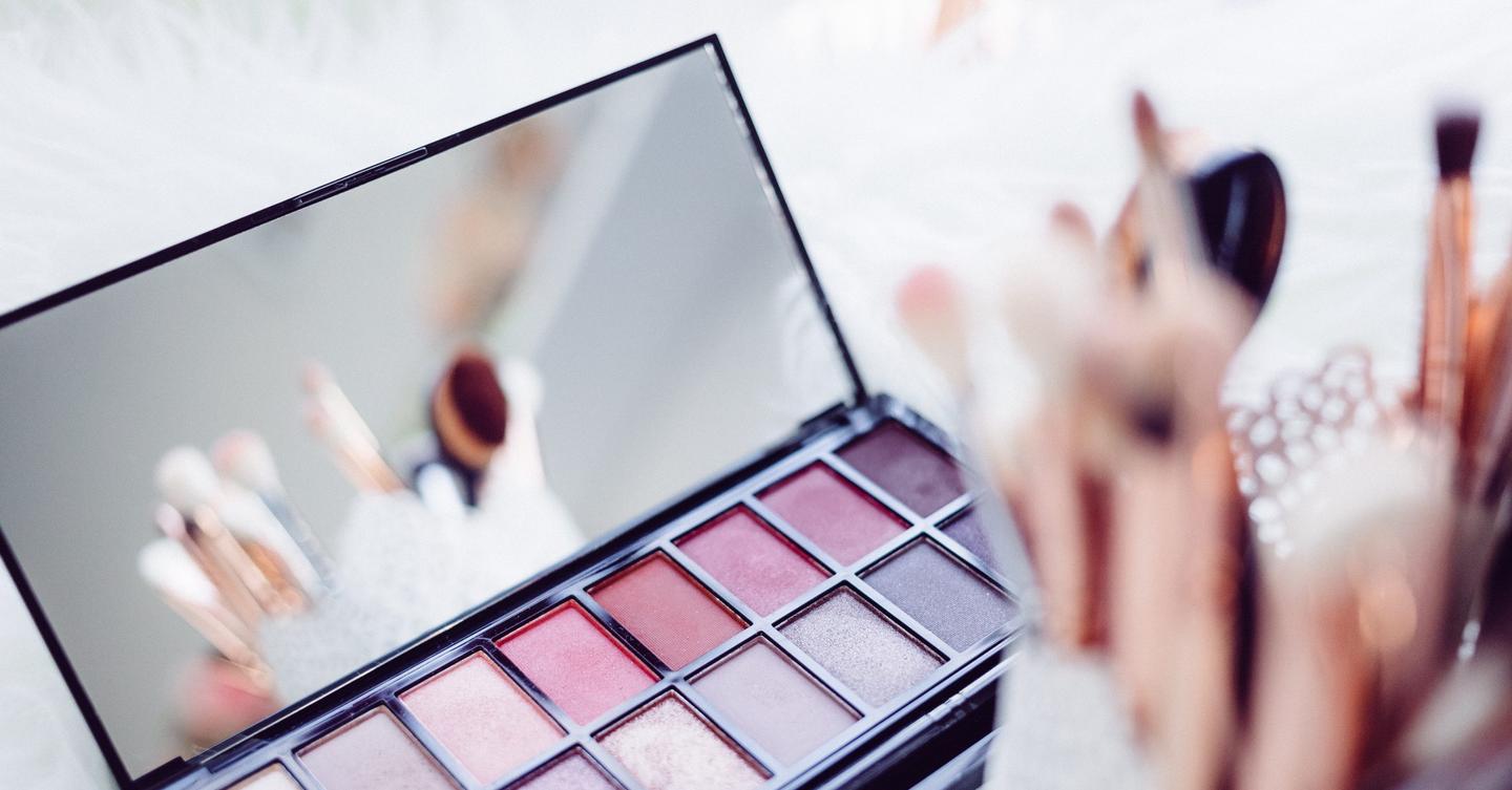 HER AGENDA — Are You Using Toxic Makeup? Avoid These Brands